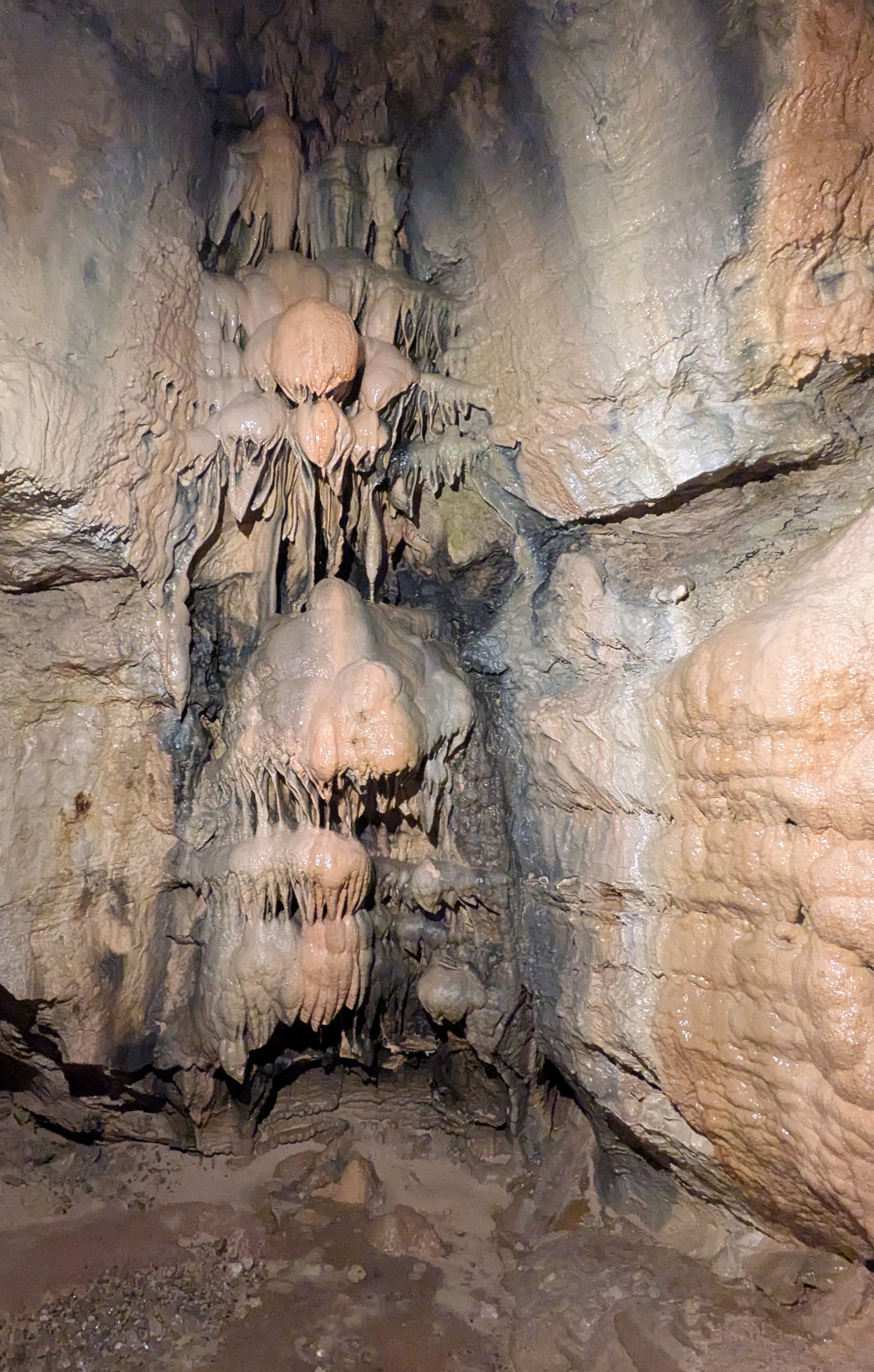 Coulée stalagmitique